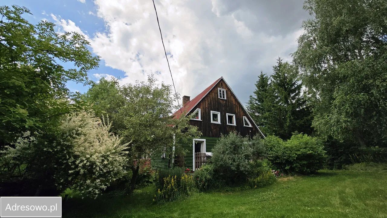 dom wolnostojący, 6 pokoi Chocieszów