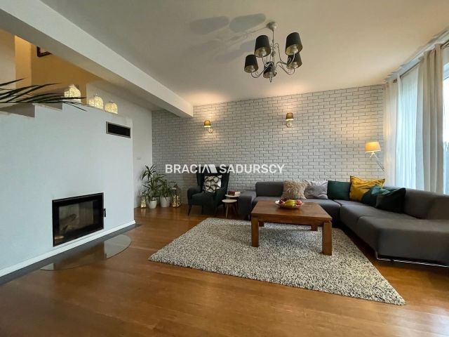 bliźniak, 5 pokoi Zerwana. Zdjęcie 1