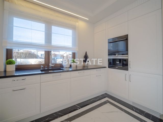 dom wolnostojący, 4 pokoje Brzeźnica. Zdjęcie 7