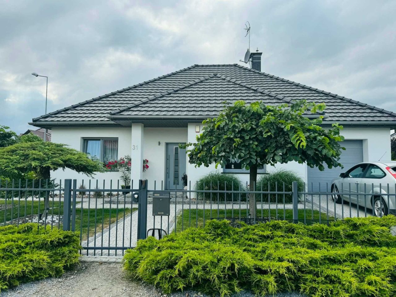 dom wolnostojący Kąty Wrocławskie, ul. Jarzębinowa