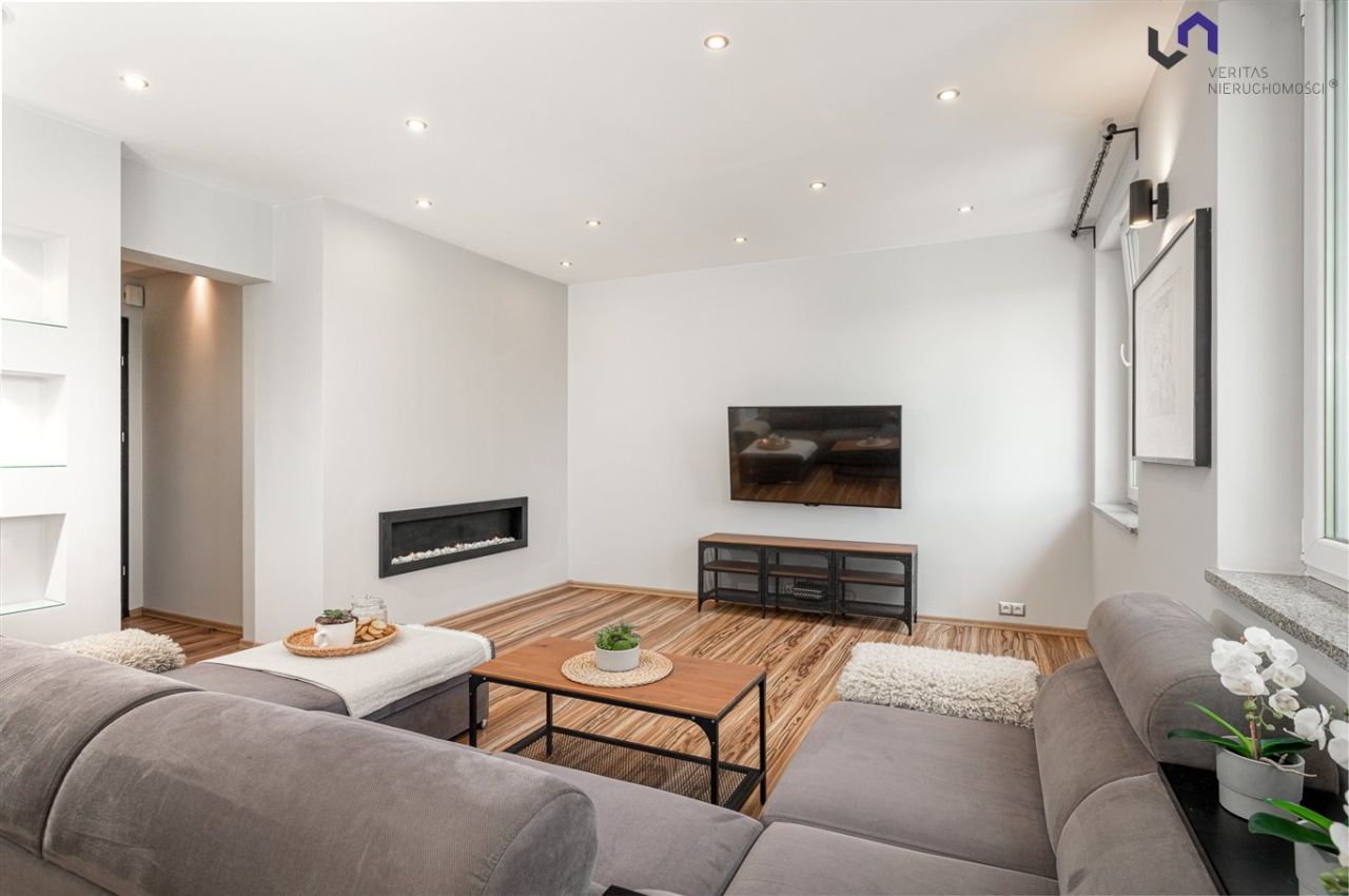 Mieszkanie 4-pokojowe Mikołów Centrum, ul. Katowicka. Zdjęcie 3