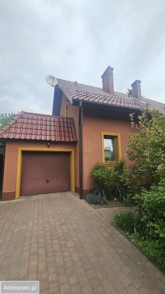 dom wolnostojący, 4 pokoje Legnica. Zdjęcie 4