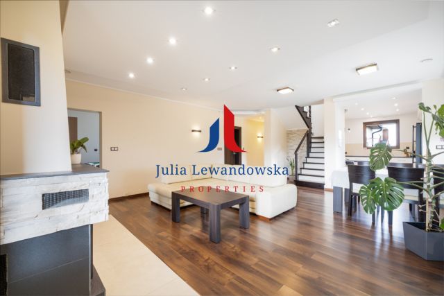 dom wolnostojący, 7 pokoi Gdańsk, ul. Metalowców. Zdjęcie 2