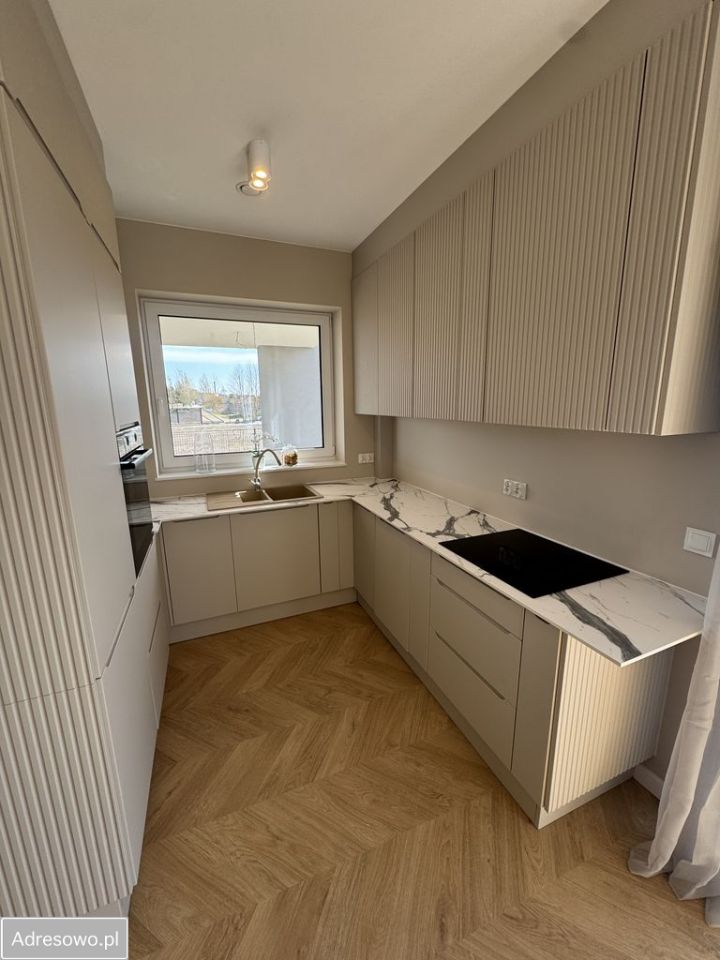 bliźniak, 4 pokoje Marki. Zdjęcie 11