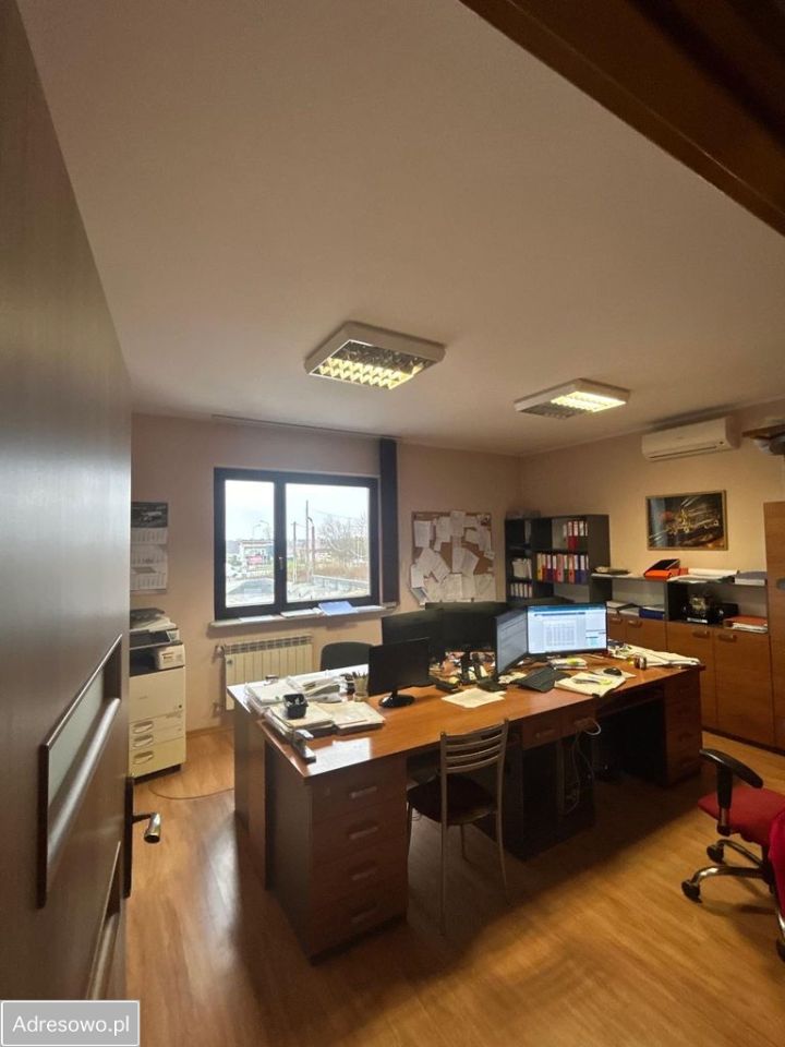 Hala/magazyn Ładna. Zdjęcie 2