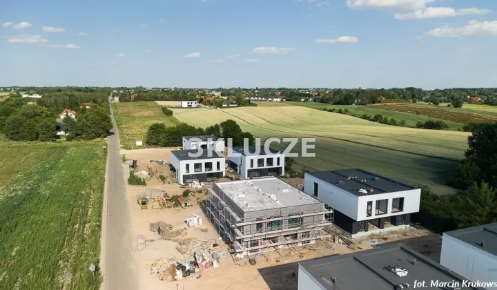 bliźniak, 4 pokoje Marysin