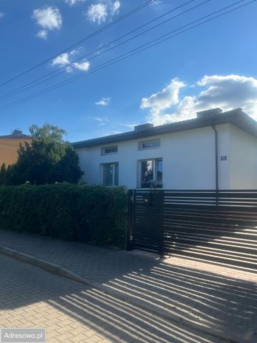 dom wolnostojący, 4 pokoje Grodzisk Mazowiecki, ul. W. Orkana. Zdjęcie 1