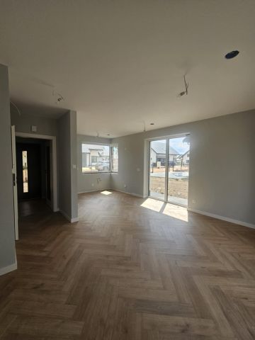 dom wolnostojący, 5 pokoi Mielec Rzochów, ul. Letniego poranka. Zdjęcie 5