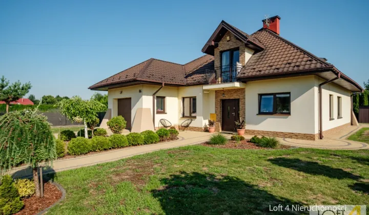 dom wolnostojący, 7 pokoi Brzeźnica
