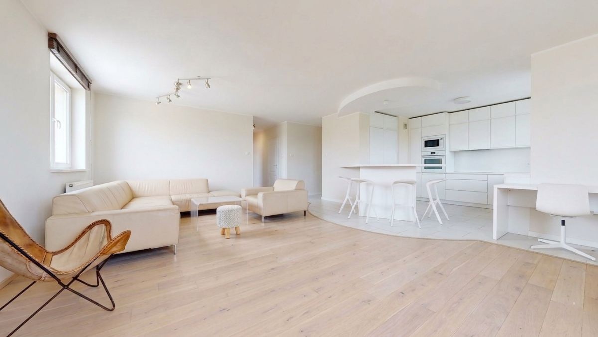 Mieszkanie 4-pokojowe Warszawa Praga-Południe, al. Stanów Zjednoczonych. Zdjęcie 1