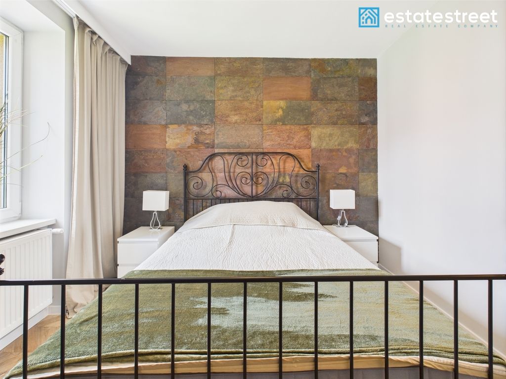 Mieszkanie 3-pokojowe Bytom, ul. Józefa Kwietniewskiego. Zdjęcie 2