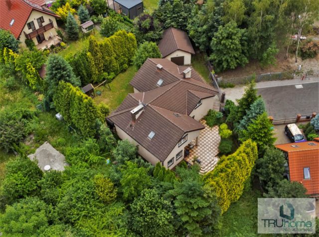 dom wolnostojący, 7 pokoi Katowice Ochojec. Zdjęcie 2