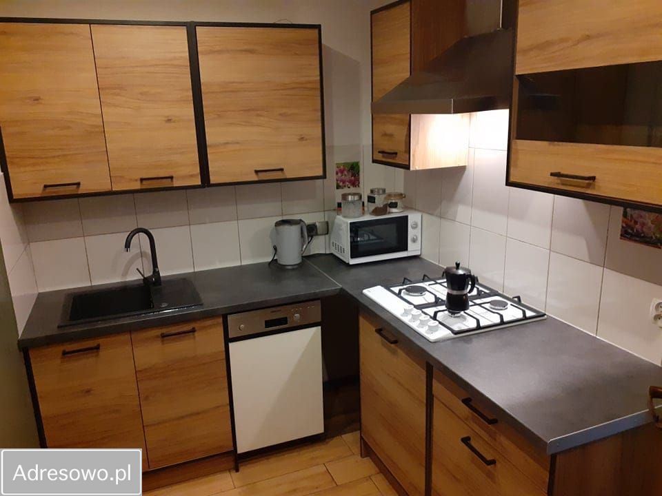 dom wolnostojący, 10 pokoi Radochów. Zdjęcie 8