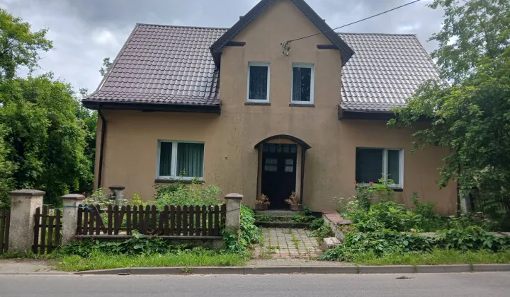 dom wolnostojący, 5 pokoi Stowięcino, Brak
