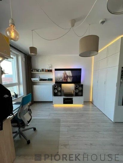 Mieszkanie 1-pokojowe Warszawa Włochy, ul. Wiktoryn. Zdjęcie 1