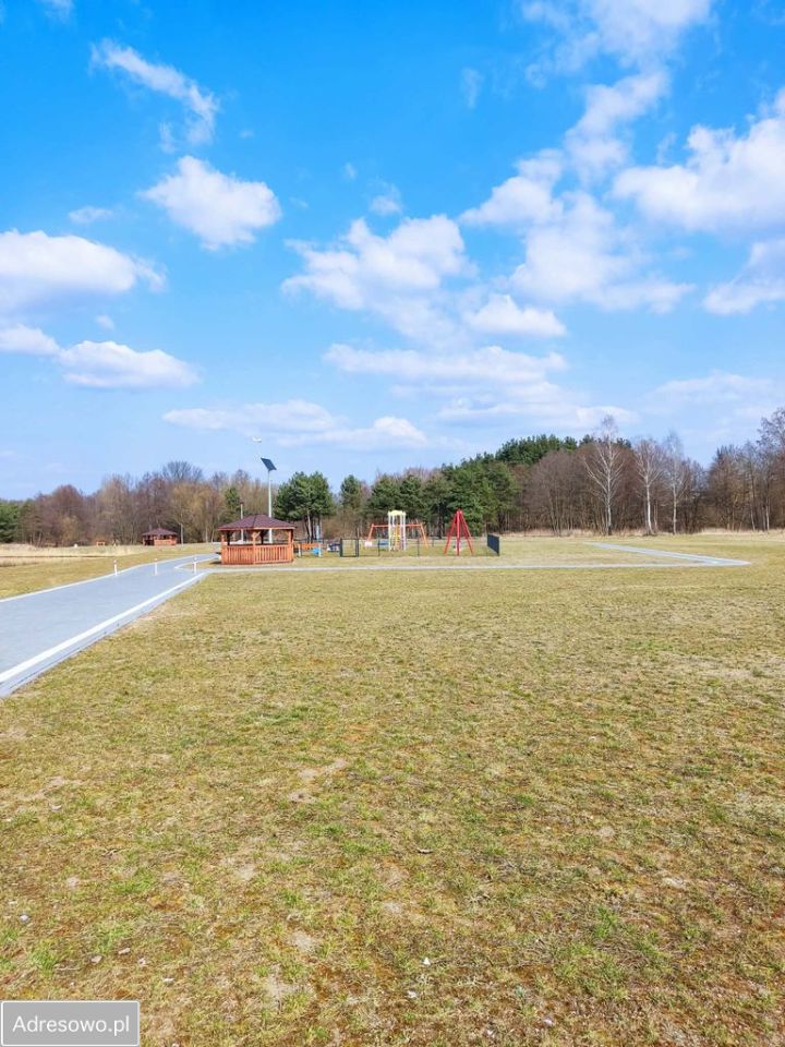 dom wolnostojący, 4 pokoje Nieznamierowice. Zdjęcie 20