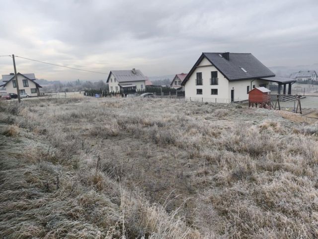Działka budowlana Bratian. Zdjęcie 1