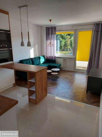 Mieszkanie 3-pokojowe Częstochowa Zawodzie, ul. Orlik-Rückemanna. Zdjęcie 1