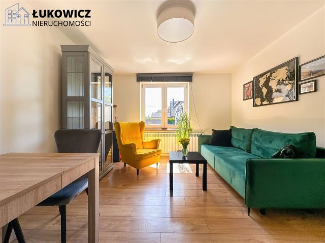 dom wolnostojący, 9 pokoi Kaniów. Zdjęcie 3