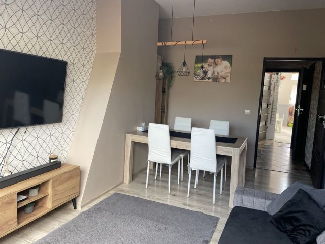 Mieszkanie 3-pokojowe Legnica, ul. Poznańska. Zdjęcie 1