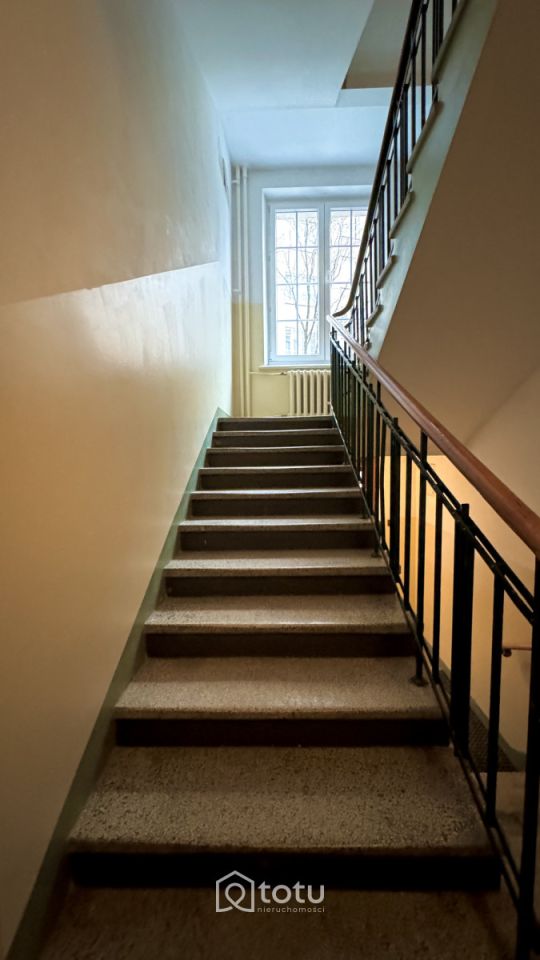 Mieszkanie 3-pokojowe Warszawa Śródmieście, al. 3 Maja. Zdjęcie 3