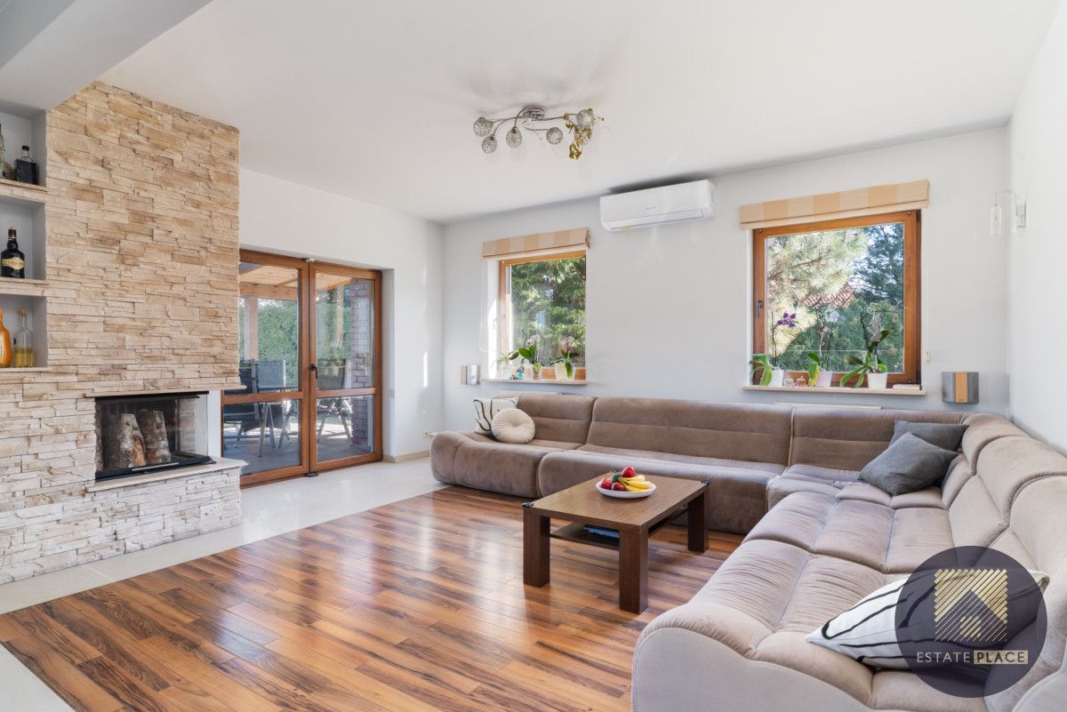 dom wolnostojący, 5 pokoi Stanisławów Pierwszy, ul. Słoneczna. Zdjęcie 1