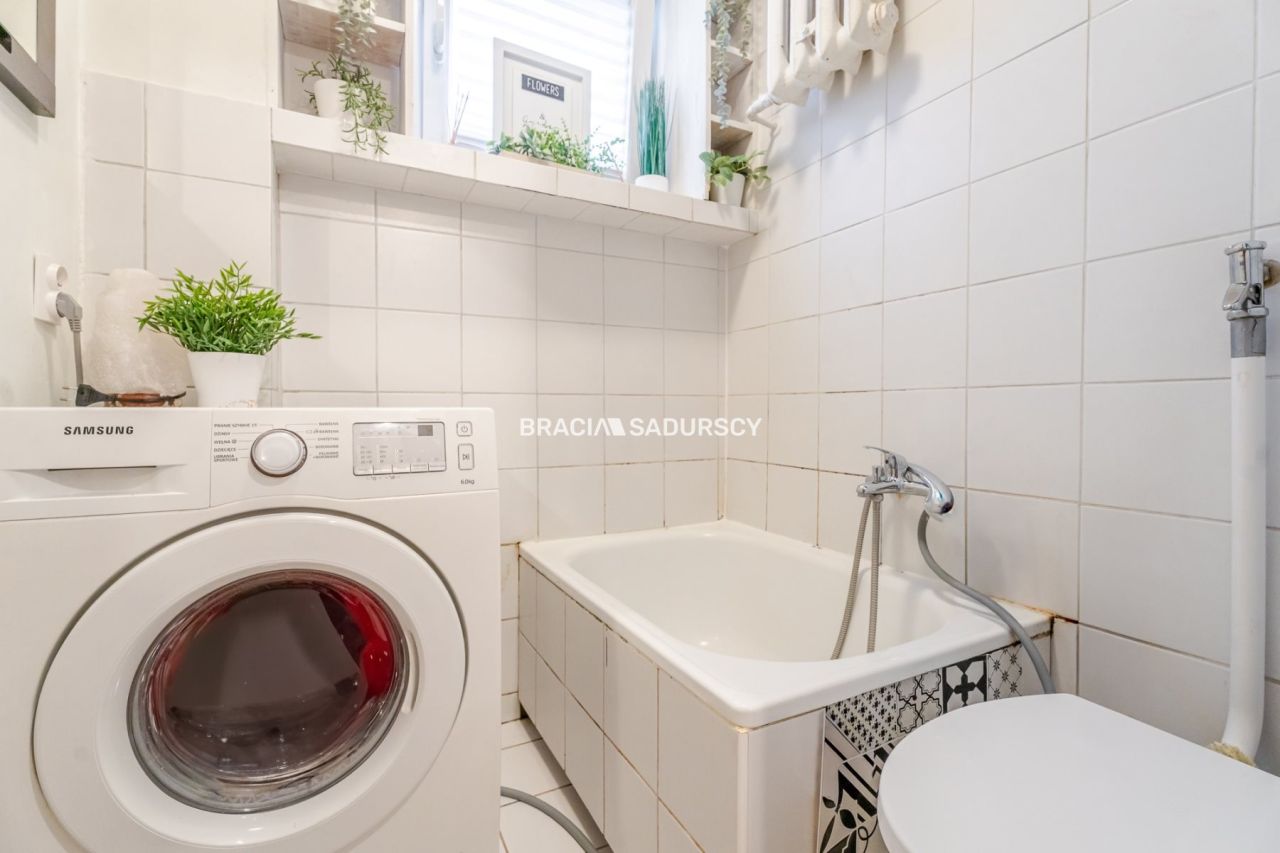 Mieszkanie 1-pokojowe Kraków Krowodrza, ul. Kazimierza Wielkiego. Zdjęcie 2