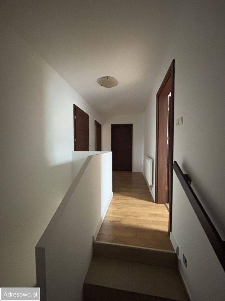 dom wolnostojący, 6 pokoi Niepołomice Boryczów, ul. Czerwonych Beretów. Zdjęcie 14