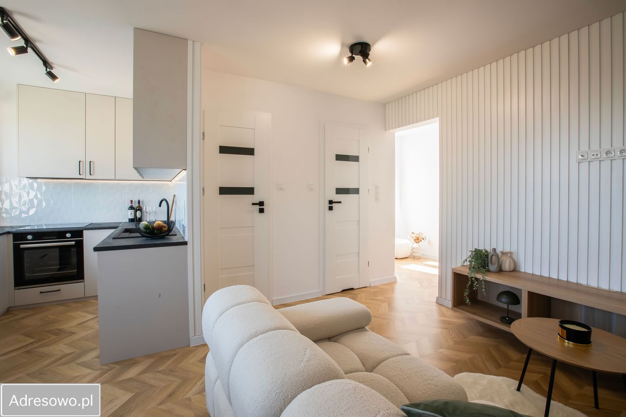 Mieszkanie 3-pokojowe Konin, ul. Przemysłowa. Zdjęcie 3