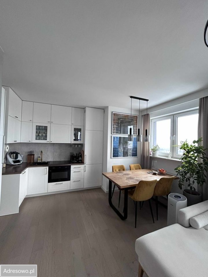 Mieszkanie 3-pokojowe Warszawa Gocław, ul. Ostrobramska. Zdjęcie 2