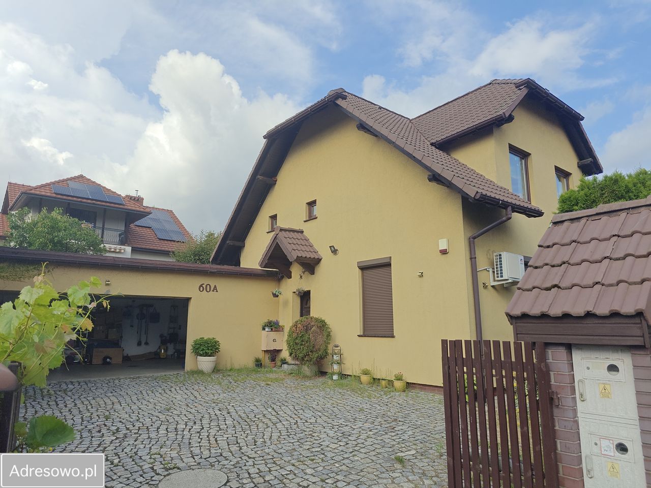 dom wolnostojący, 6 pokoi Katowice Kostuchna, ul. Smugowa