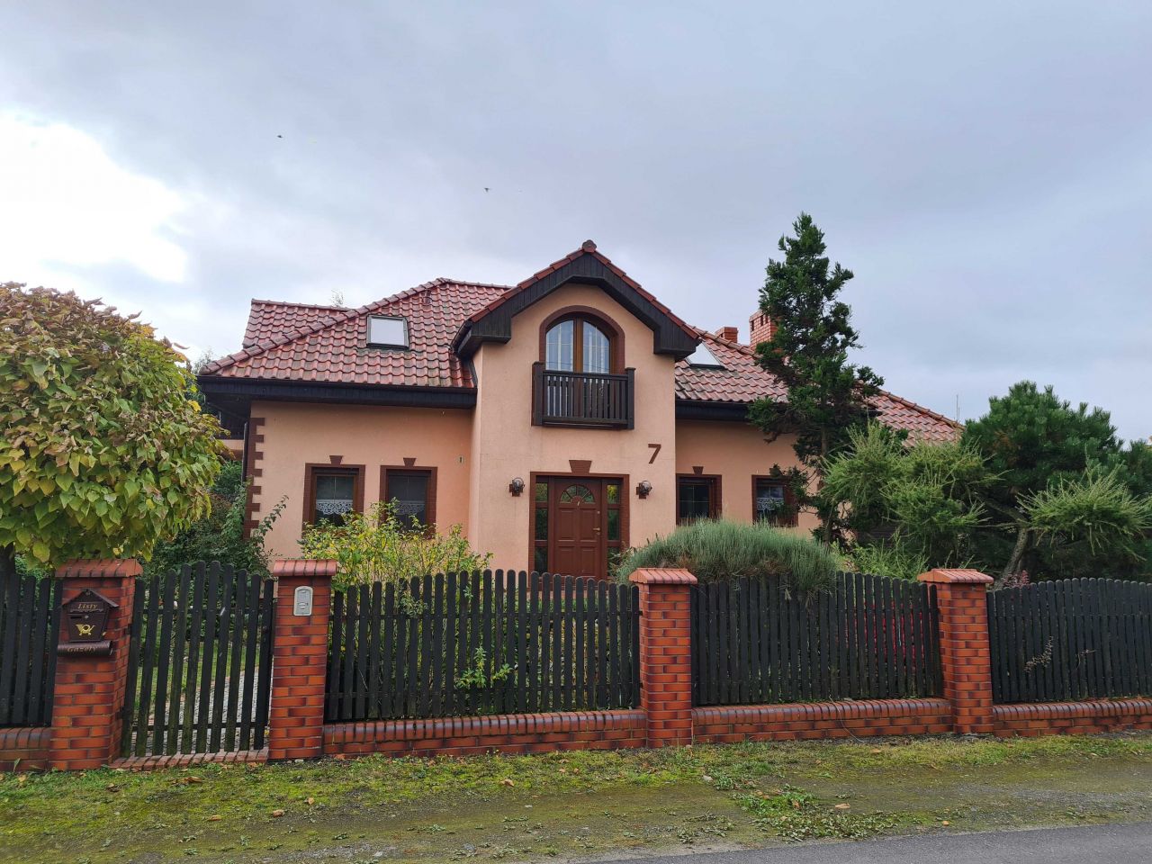 dom wolnostojący Gniezno Dalki, ul. Jeżynowa