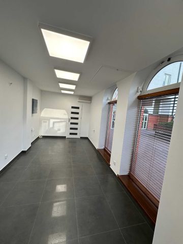 Lokal Warszawa Gocław, ul. Władysława Umińskiego. Zdjęcie 1