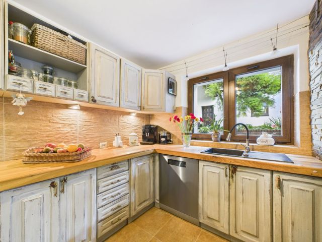 dom wolnostojący, 5 pokoi Radzików. Zdjęcie 12