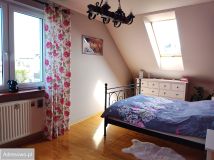 dom wolnostojący, 4 pokoje Jelcz-Laskowice. Zdjęcie 1