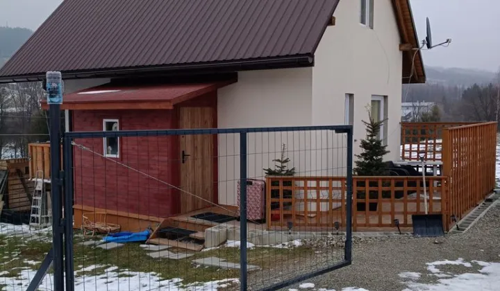 dom wolnostojący, 3 pokoje Równia