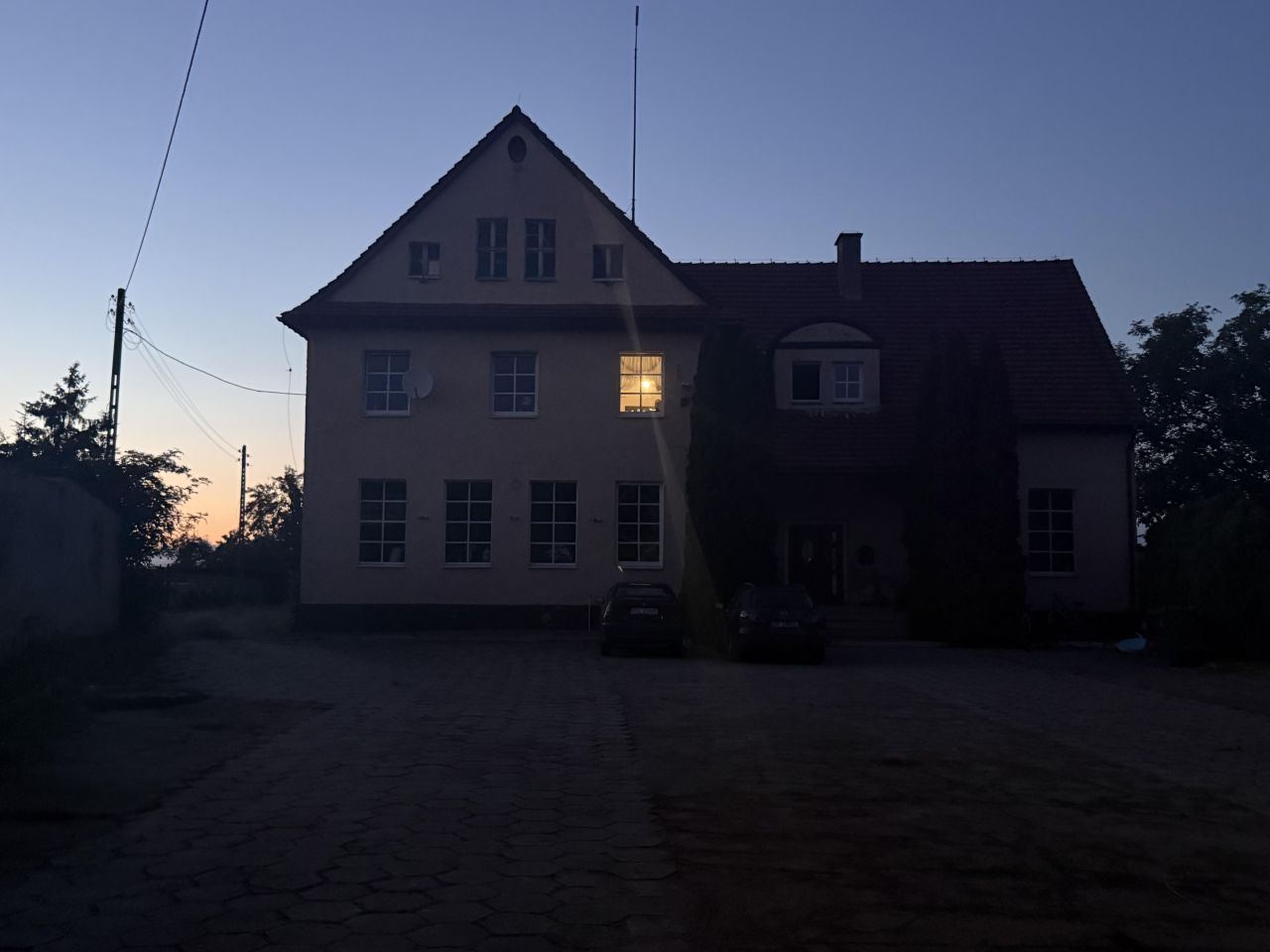 dom wolnostojący, 15 pokoi Przybiernów, ul. Bolesława Chrobrego. Zdjęcie 1