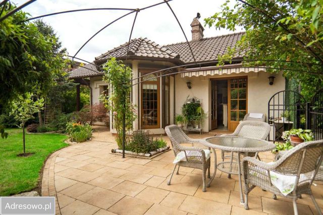 dom wolnostojący, 6 pokoi Wrocław Muchobór Wielki, ul. Włodzimierza Trzebiatowskiego. Zdjęcie 1