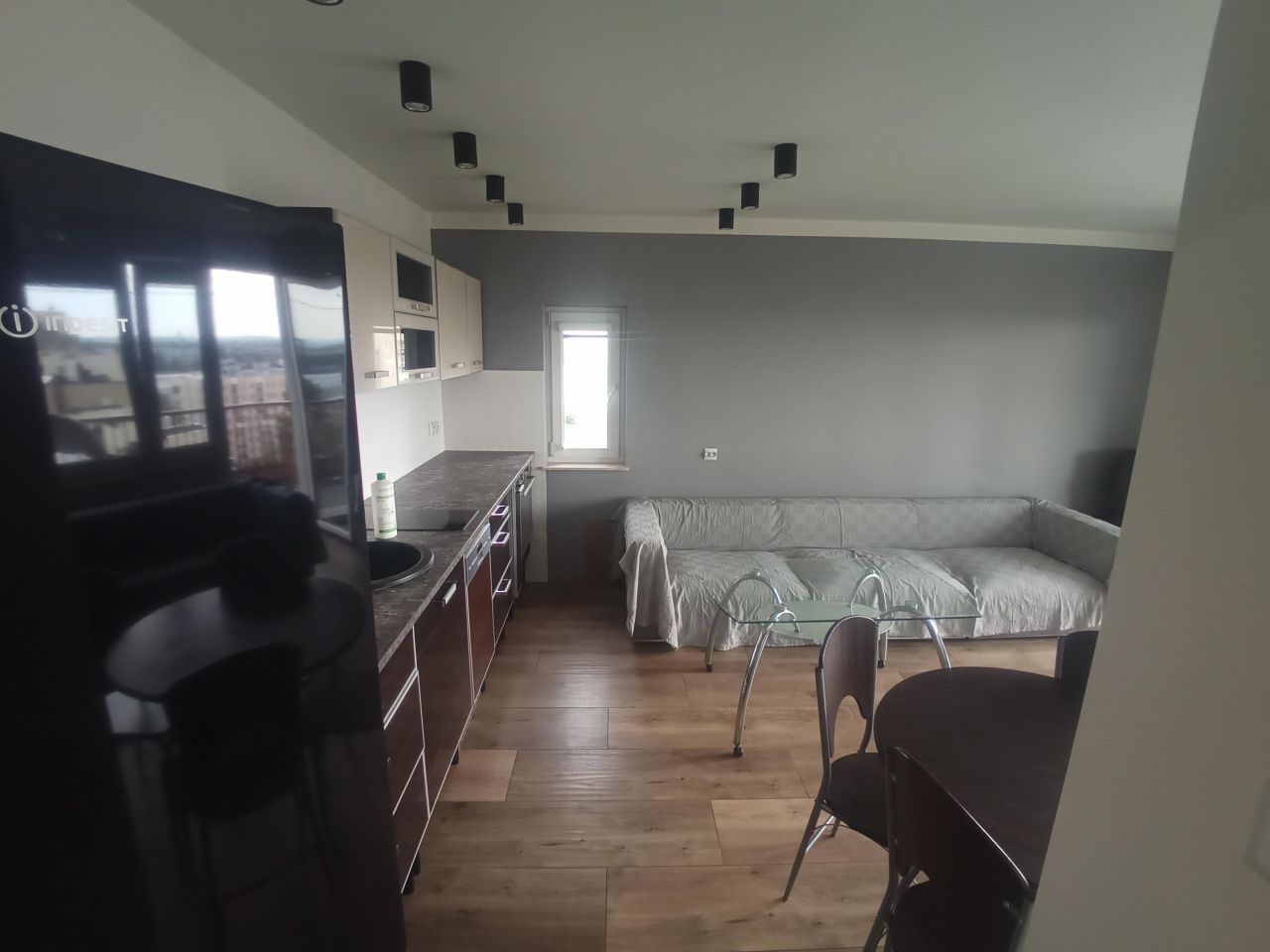 Mieszkanie 3-pokojowe Kraków Czyżyny, os. 2 Pułku Lotniczego. Zdjęcie 1