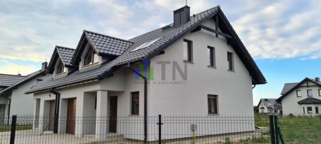 bliźniak, 5 pokoi Chrząstawa Mała. Zdjęcie 11