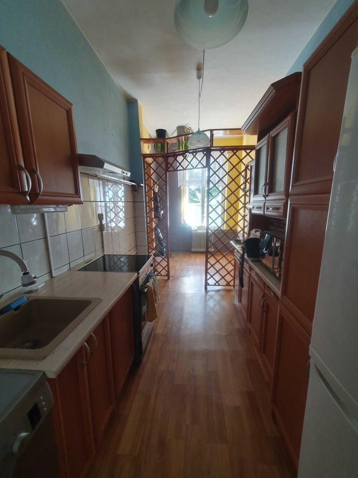 Mieszkanie 4-pokojowe Zrazim. Zdjęcie 2