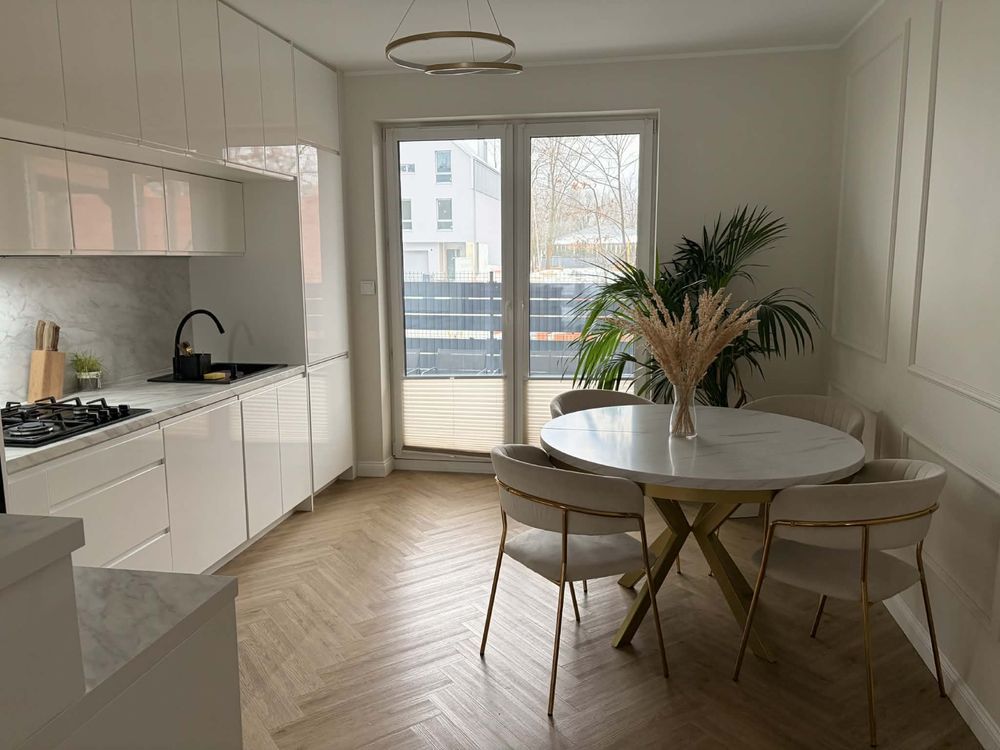 Mieszkanie 3-pokojowe Marki. Zdjęcie 3