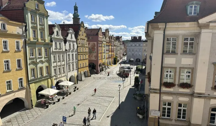 Mieszkanie 3-pokojowe Jelenia Góra, pl. Ratuszowy