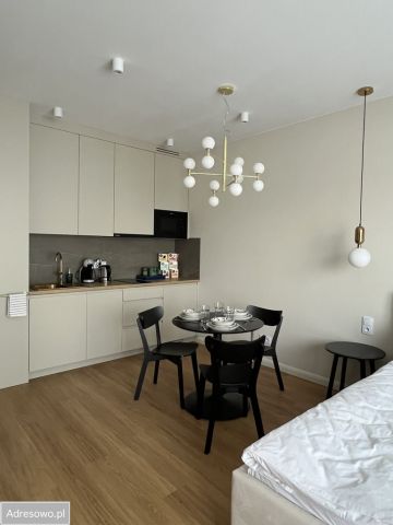 Mieszkanie 1-pokojowe Warszawa Służewiec, ul. Domaniewska. Zdjęcie 1