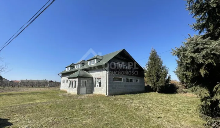 dom wolnostojący, 15 pokoi Bogoria Skotnicka