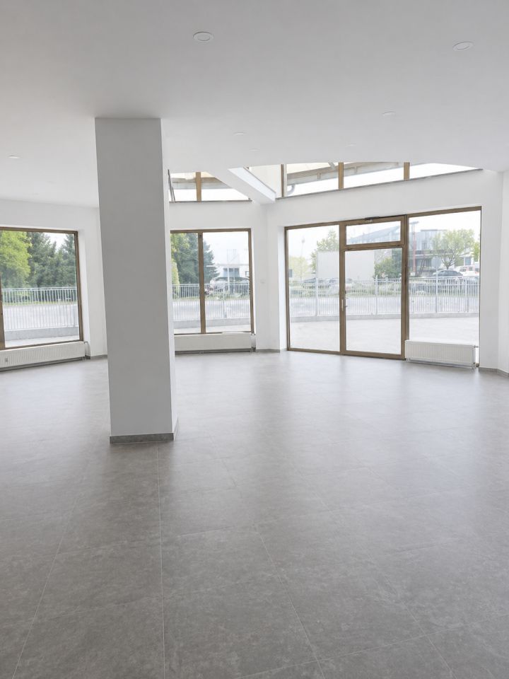 Lokal Łomianki Łomianki Górne, ul. Kolejowa. Zdjęcie 1