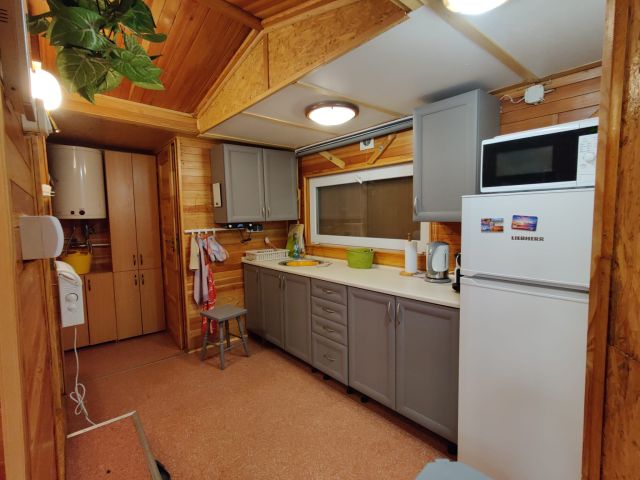 dom letniskowy, 5 pokoi Tarnów Jezierny, ul. Świerkowa. Zdjęcie 4