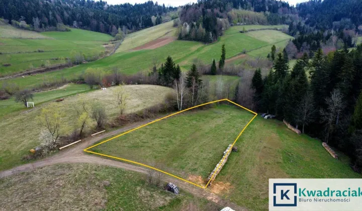 Działka budowlana Zawóz