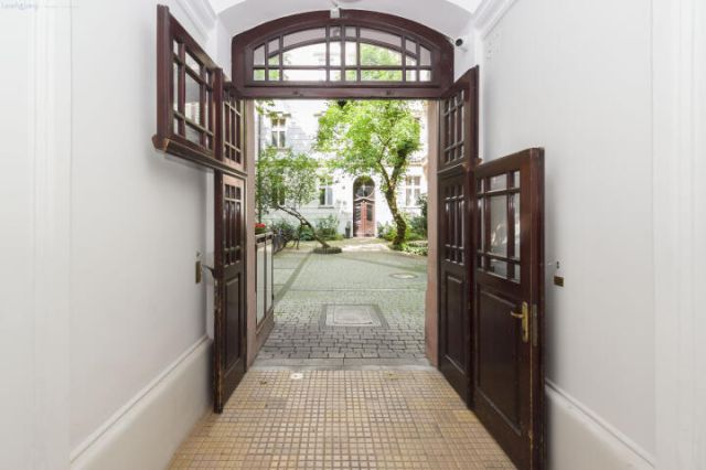 Mieszkanie 2-pokojowe Kraków Stare Miasto, ul. św. Wojciecha. Zdjęcie 3