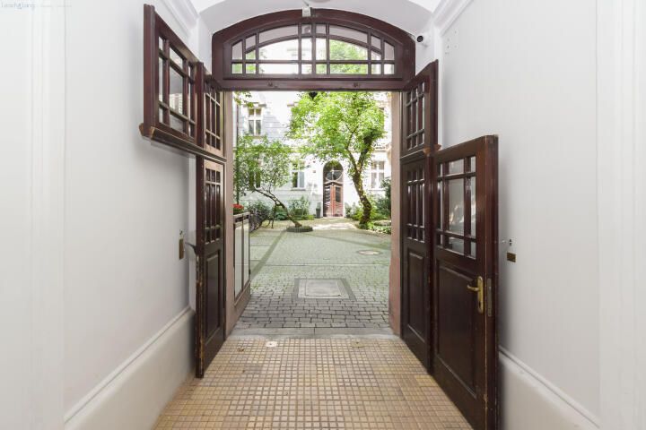 Mieszkanie 2-pokojowe Kraków Stare Miasto, ul. św. Wojciecha. Zdjęcie 3